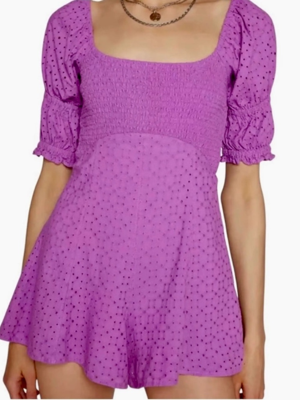 2 - Urban Outfitter x Kimchi Blue Eyelet Puff-Sleeve Romper in White and Magenta - Picture 9 of 10